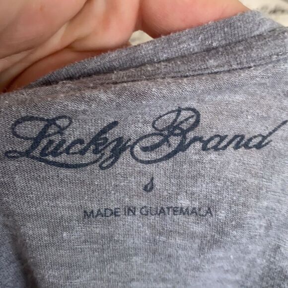 Lucky Brand Pink Floyd Band Gray Rainbow Distressed Graphic Shirt - Picture 8 of 10